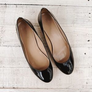 Ann Taylor Black Low Heels Sleek Design